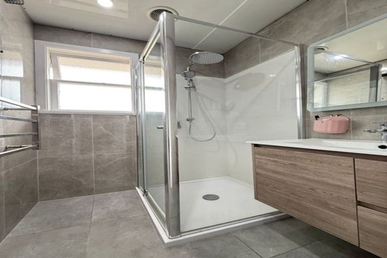 Photo of property in 4/11 Hoteo Avenue, Papatoetoe, Auckland, 2025