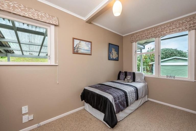 Photo of property in 5 Kaka Road, Raumati Beach, Paraparaumu, 5032