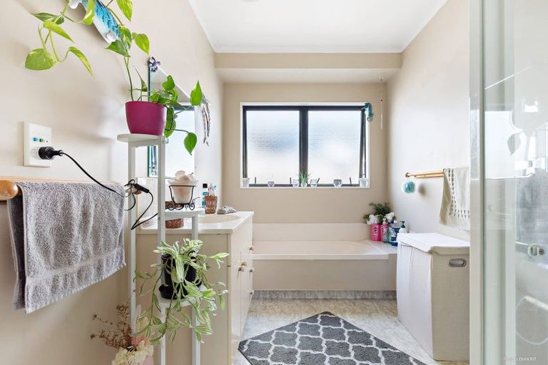 Photo of property in 67 Radiata Street, Fairview Downs, Hamilton, 3214