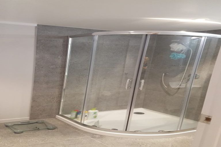 Photo of property in 66a Uxbridge Road, Mellons Bay, Auckland, 2014