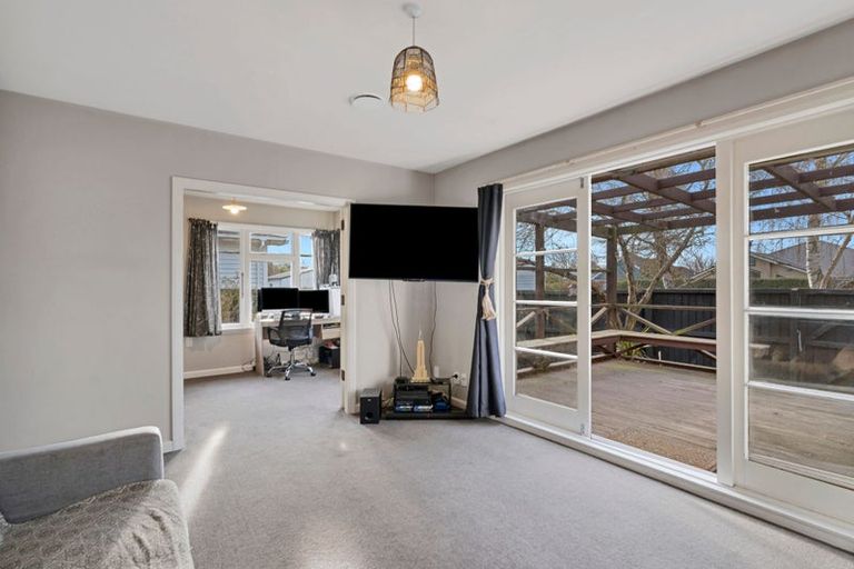 Photo of property in 1/137 Harewood Road, Papanui, Christchurch, 8053