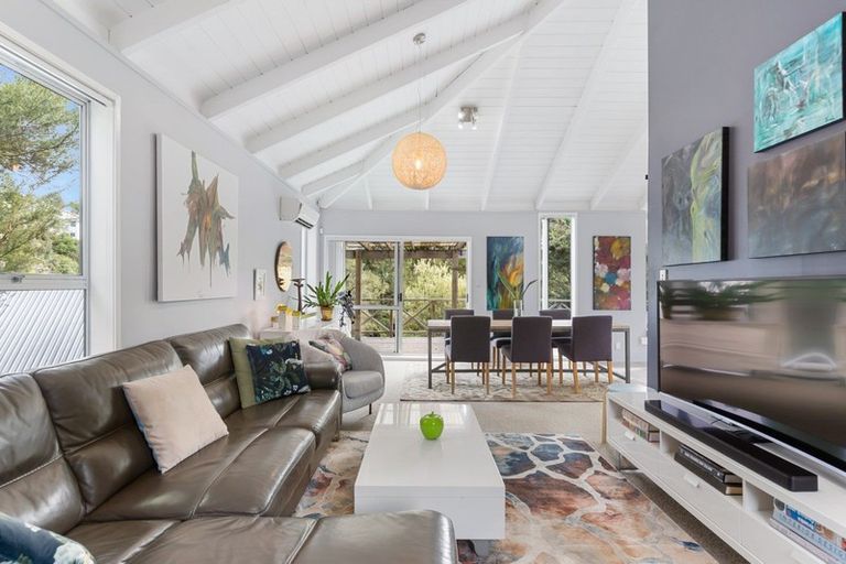 Photo of property in 1/39 Saffron Street, Birkdale, Auckland, 0626