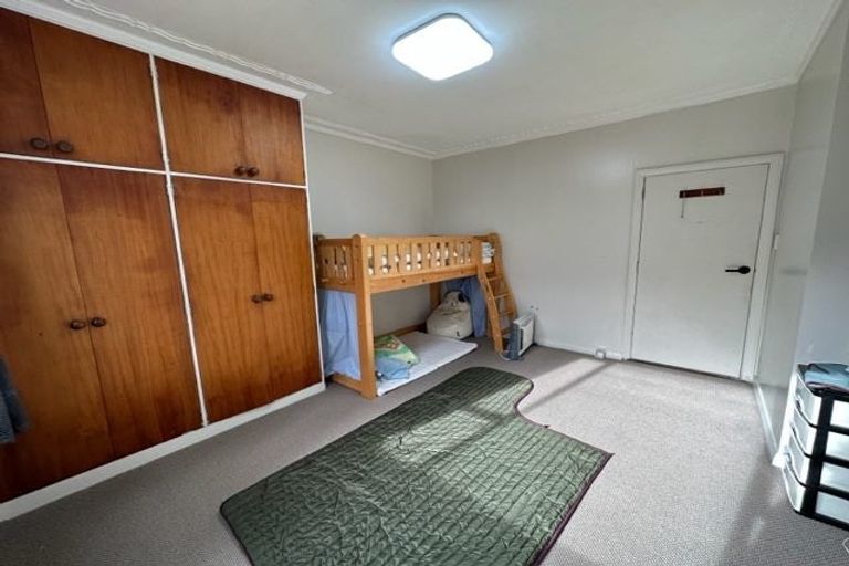 Photo of property in 60a Waimumu Road, Massey, Auckland, 0614