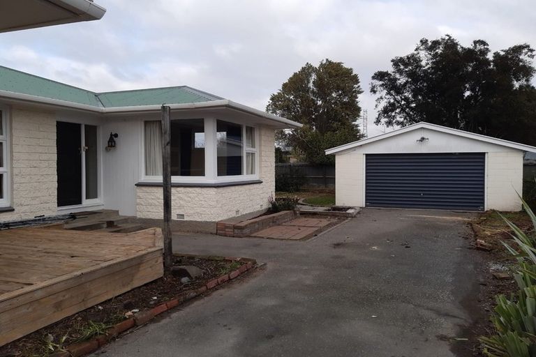 Photo of property in 46 Oriana Crescent, Hornby, Christchurch, 8042