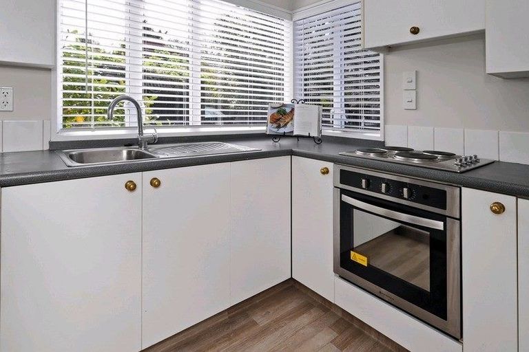 Photo of property in 22a Hay Street, Bromley, Christchurch, 8062