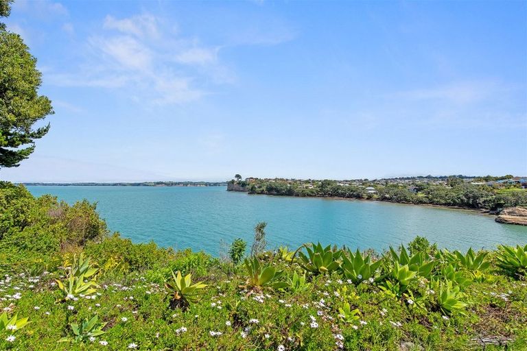Photo of property in 4 East Point, Manly, Whangaparaoa, 0930