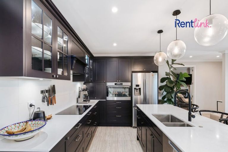 Photo of property in 17 Matepu Crescent, Pyes Pa, Tauranga, 3112