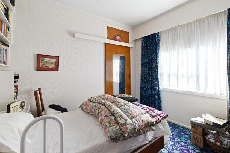 Photo of property in 96 Cardiff Road, Pakuranga, Auckland, 2010