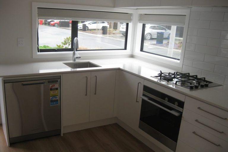 Photo of property in 8 Raeble Walkington Lane, Wallaceville, Upper Hutt, 5018