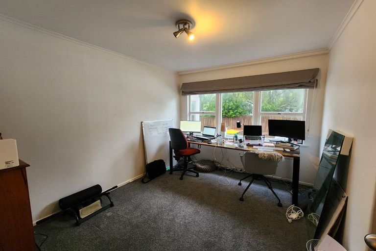 Photo of property in 18a Parrs Cross Road, Henderson, Auckland, 0612
