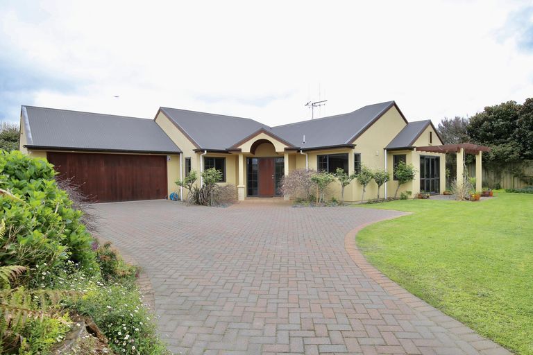 Photo of property in 9 Hampstead Way, Rototuna North, Hamilton, 3210