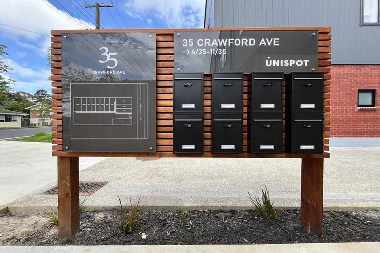 Photo of property in 1/35 Crawford Avenue, Mangere Bridge, Auckland, 2022