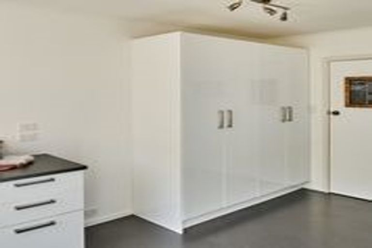 Photo of property in 22 Angell Street, Johnsonville, Wellington, 6037