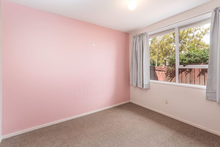 Photo of property in 1/3 Cavendish Road, Casebrook, Christchurch, 8051