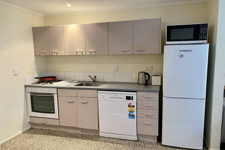 Photo of property in Grosvenor Cl, 9/6 Brown Street, Mount Cook, Wellington, 6021