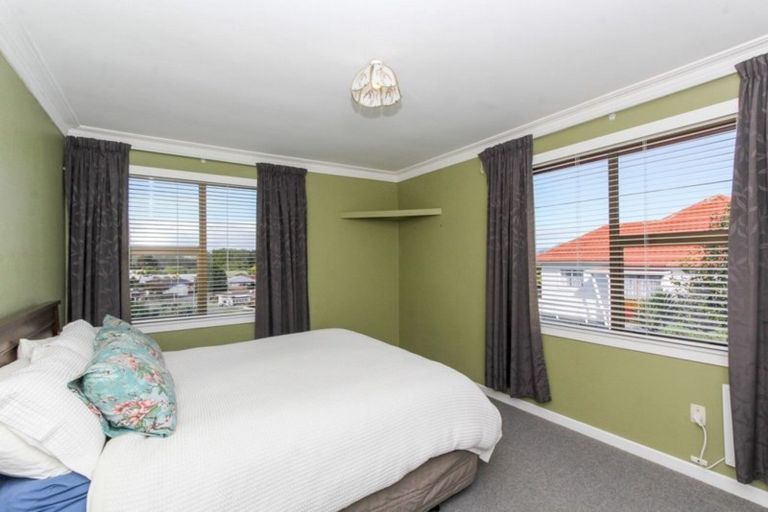 Photo of property in 8 Price Street, Westown, New Plymouth, 4310