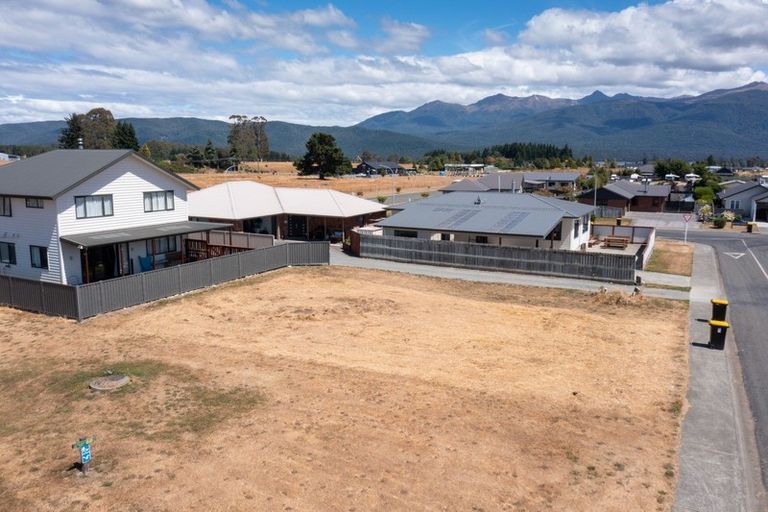 Photo of property in 10 Takahe Lane, Te Anau, 9679