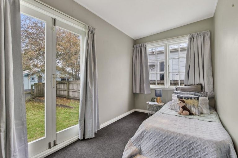 Photo of property in 17a Carey Street, Waitara, 4320