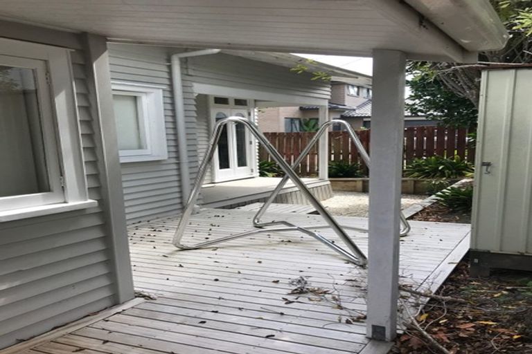 Photo of property in 49a Brandon Road, Glen Eden, Auckland, 0602