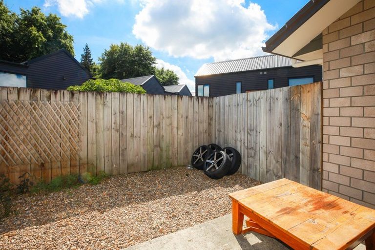 Photo of property in 2/19 Abbotsford Street, Whitiora, Hamilton, 3200