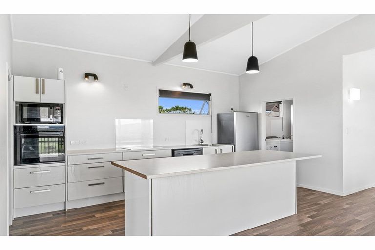 Photo of property in 957 Kaiwaka-mangawhai Road, Hakaru, Wellsford, 0975