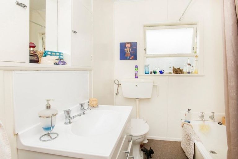 Photo of property in 3/114 Rutene Road, Kaiti, Gisborne, 4010