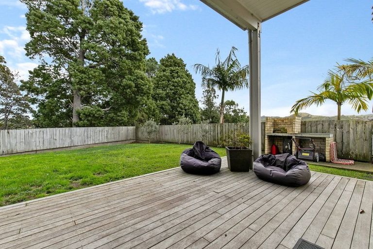 Photo of property in 11 Sykes Avenue, Hatfields Beach, Orewa, 0931