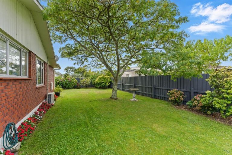 Photo of property in 11 Beaumont Place, Westbrook, Palmerston North, 4412