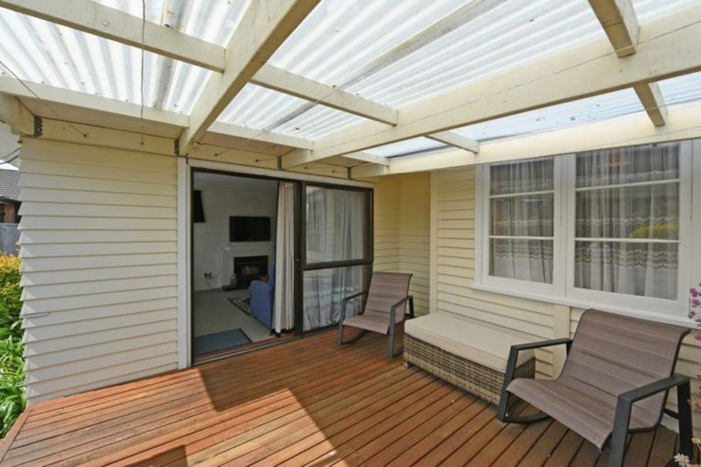 Photo of property in 16 Granville Street, Silverstream, Upper Hutt, 5019