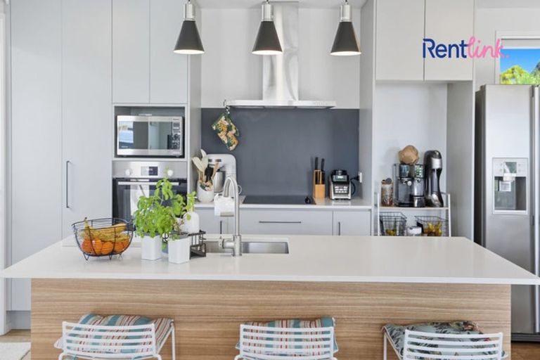 Photo of property in 30a Links Avenue, Mount Maunganui, 3116