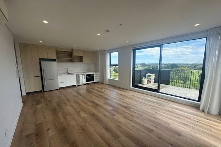 Photo of property in 303/6 Rauroa Lane, Hobsonville, Auckland, 0616