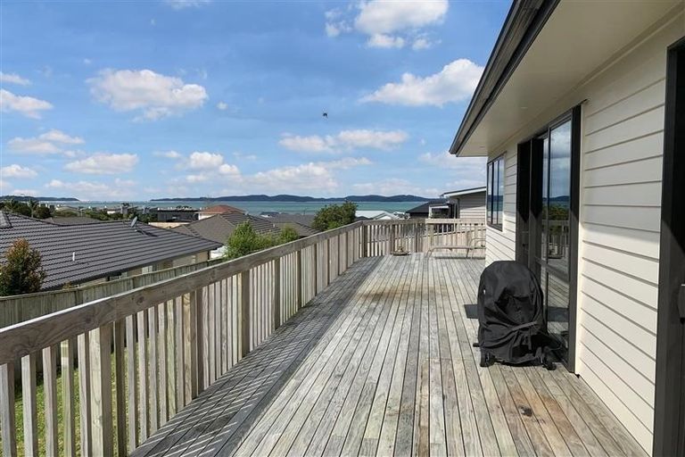 Photo of property in 12 Ariel Place, Snells Beach, 0920