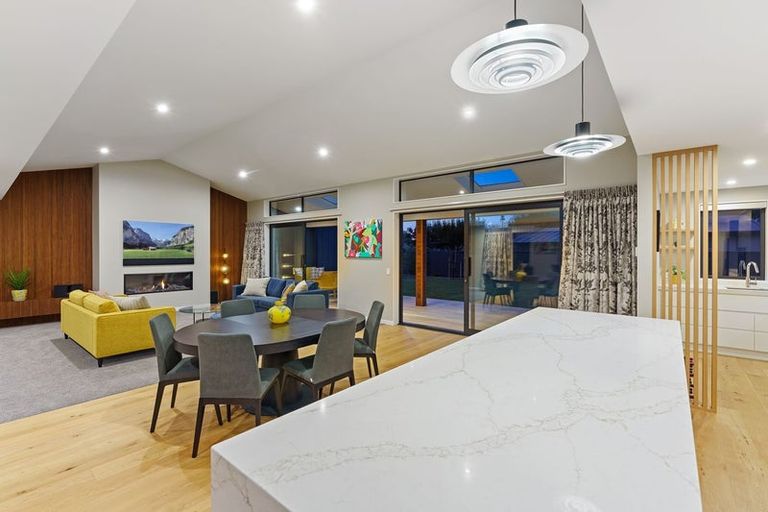 Photo of property in 5 Bressay Way, Waikanae, 5036