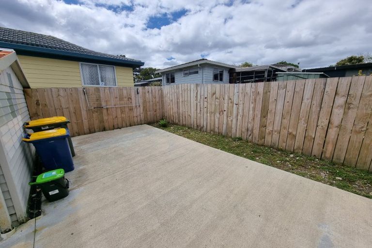 Photo of property in 2/69 Luanda Drive, Ranui, Auckland, 0612