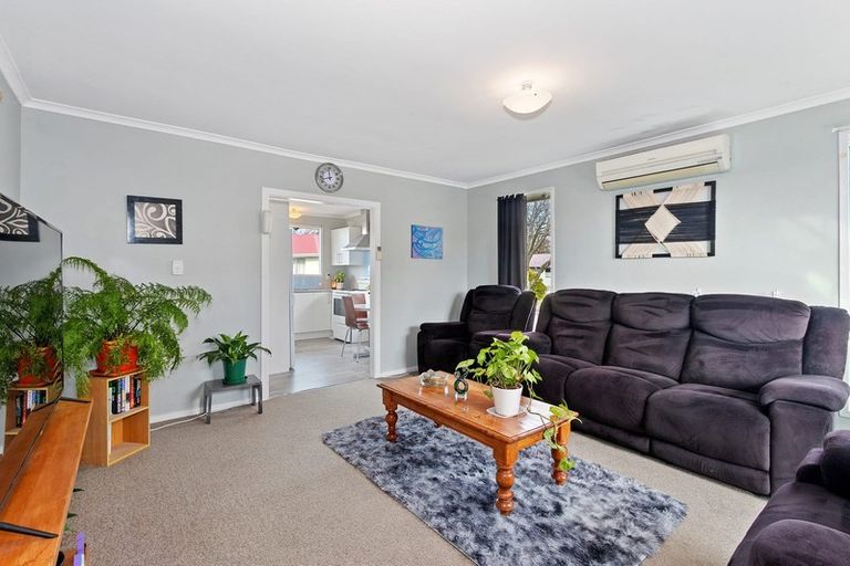 Photo of property in 1/23 Branksome Place, Parklands, Christchurch, 8083