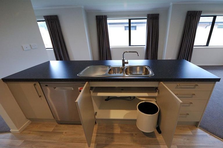 Photo of property in 16 Lambies Street, Marshland, Christchurch, 8083