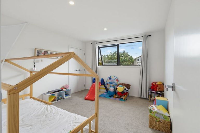 Photo of property in 1e Stott Avenue, Birkdale, Auckland, 0626