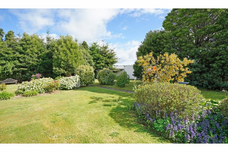 Photo of property in 33 Clifden Highway, Tuatapere, 9620