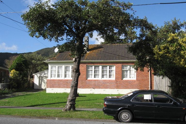 Photo of property in 114 Judd Crescent, Naenae, Lower Hutt, 5011