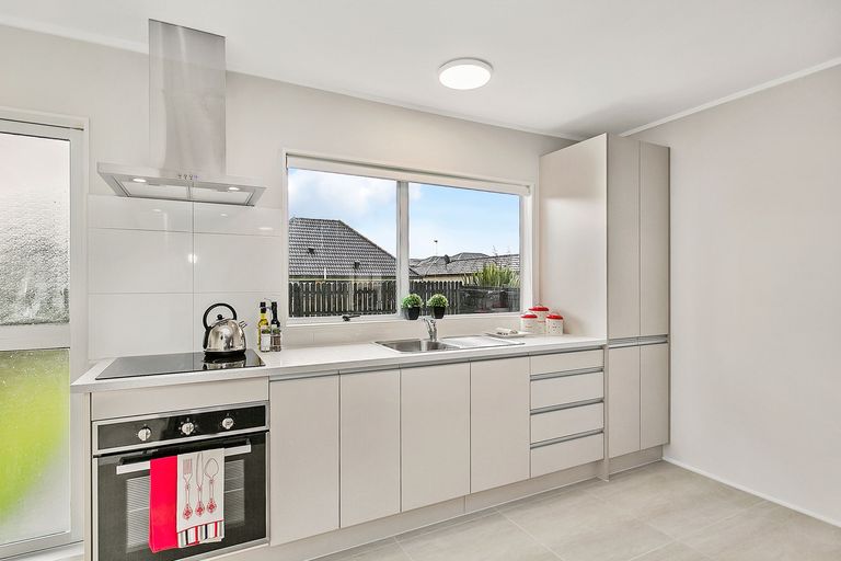 Photo of property in 2/22 Bingara Place, Favona, Auckland, 2024