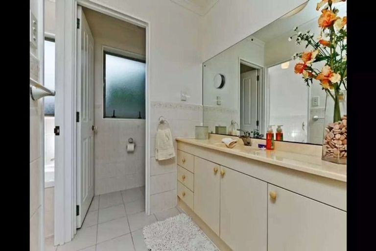 Photo of property in 4 Adelphi Place, Albany, Auckland, 0632