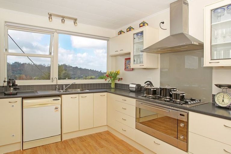 Photo of property in 14 Gurnard Road, Stillwater, Silverdale, 0993