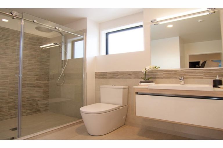 Photo of property in 5/1079 Kaipara Coast Highway, Kaukapakapa, 0873