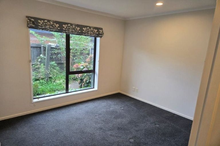 Photo of property in 5 Kelson Lane, Ilam, Christchurch, 8041