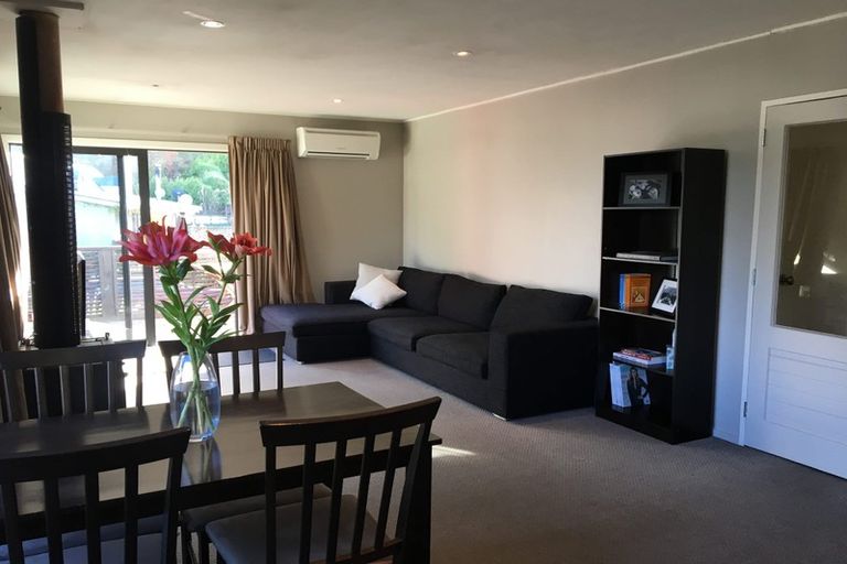 Photo of property in 6a Watts Road, Fernhill, Queenstown, 9300