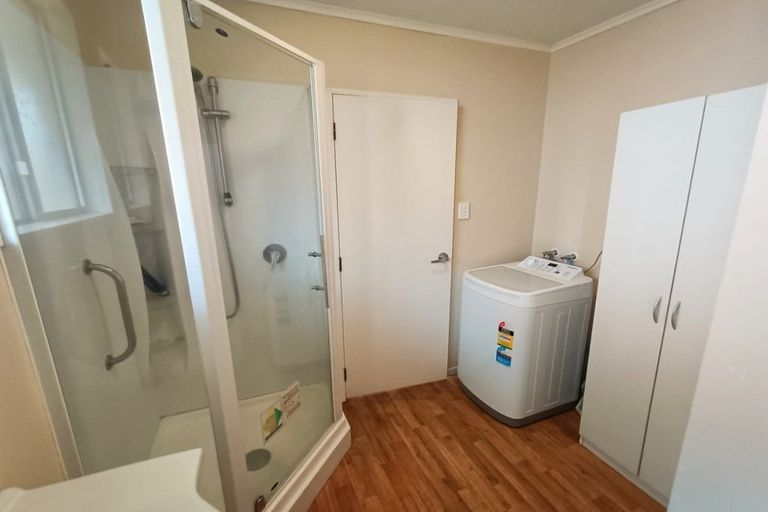 Photo of property in 2/45 Royal Street, Upper Hutt, 5018