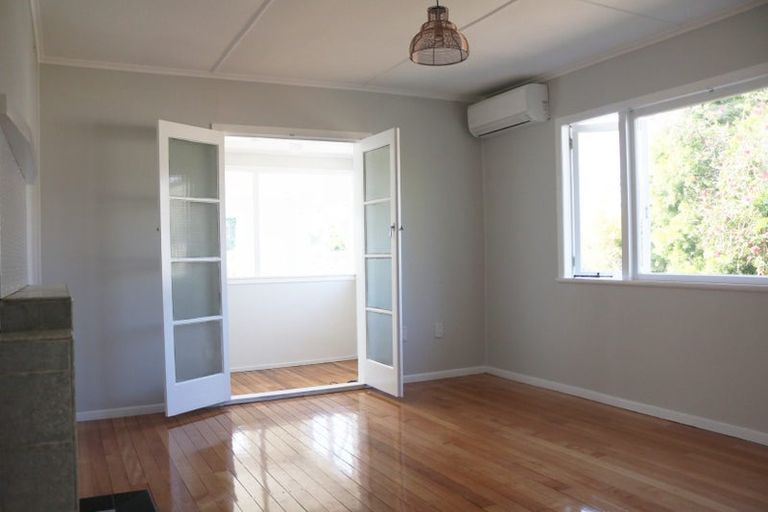 Photo of property in 13 Cross Street, Drury, 2113