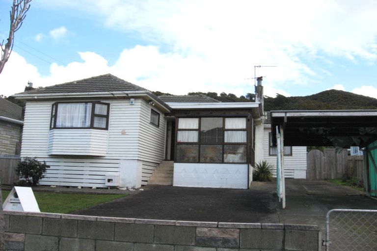 Photo of property in 223 Wellington Road, Wainuiomata, Lower Hutt, 5014
