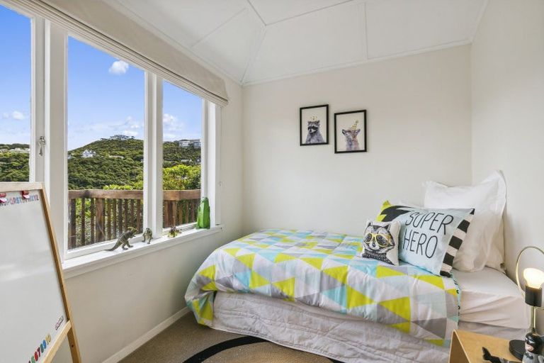 Photo of property in 34 Montgomery Avenue, Karori, Wellington, 6012