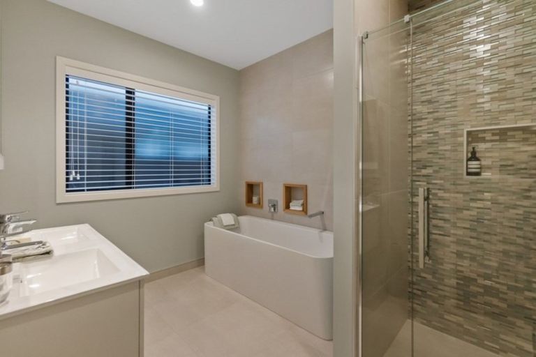 Photo of property in 71 Roy Hilton Drive, Flagstaff, Hamilton, 3210